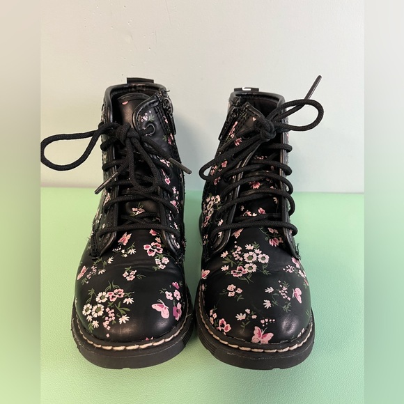 Justice Black with Pink Butterflies & Flowers Booties, Girl size 11 Boots - Picture 2 of 8